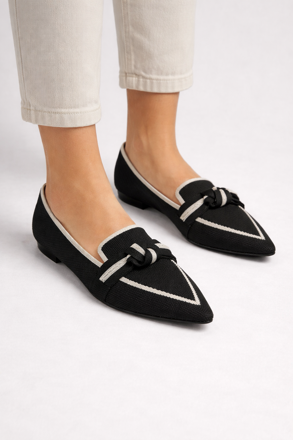 Evangeline | Elegant Pointed Toe Knit Bow Ballet Flats