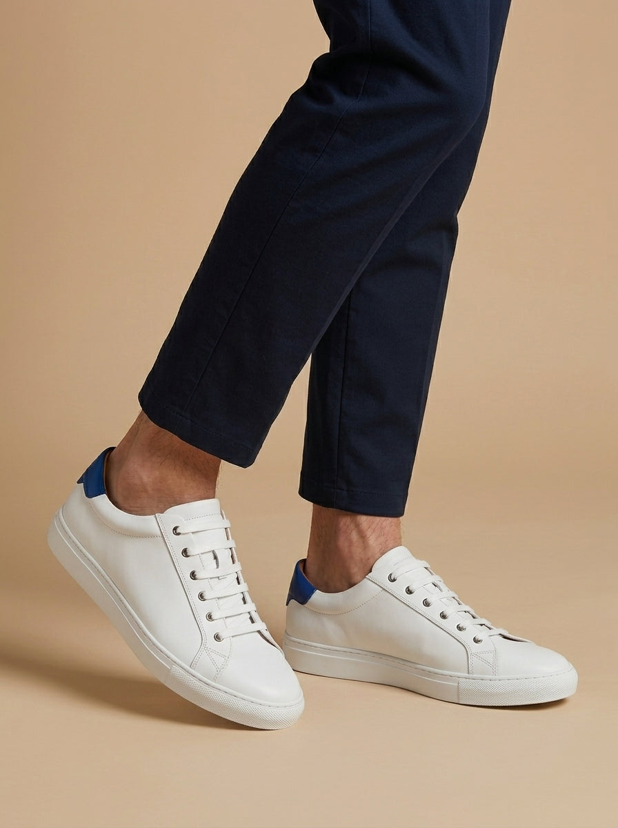 Men’s Casual White Sneakers with Contrast Heel – Minimal Lace-Up