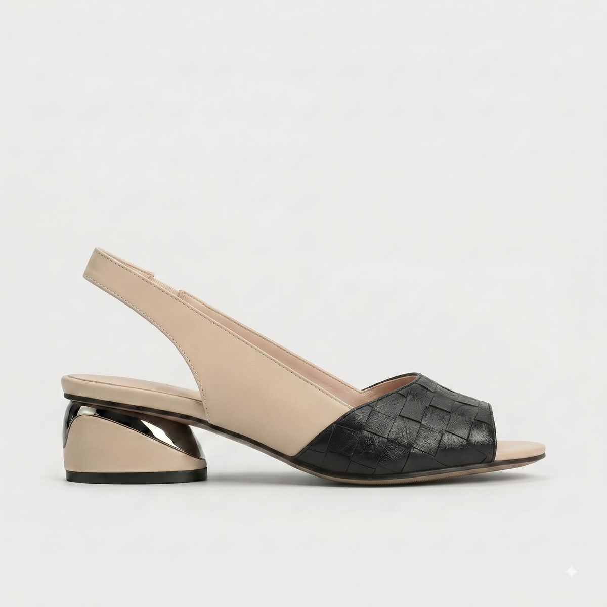 Women's Slingback Sandals - Open Toe - Low Block Heel - Woven Detail