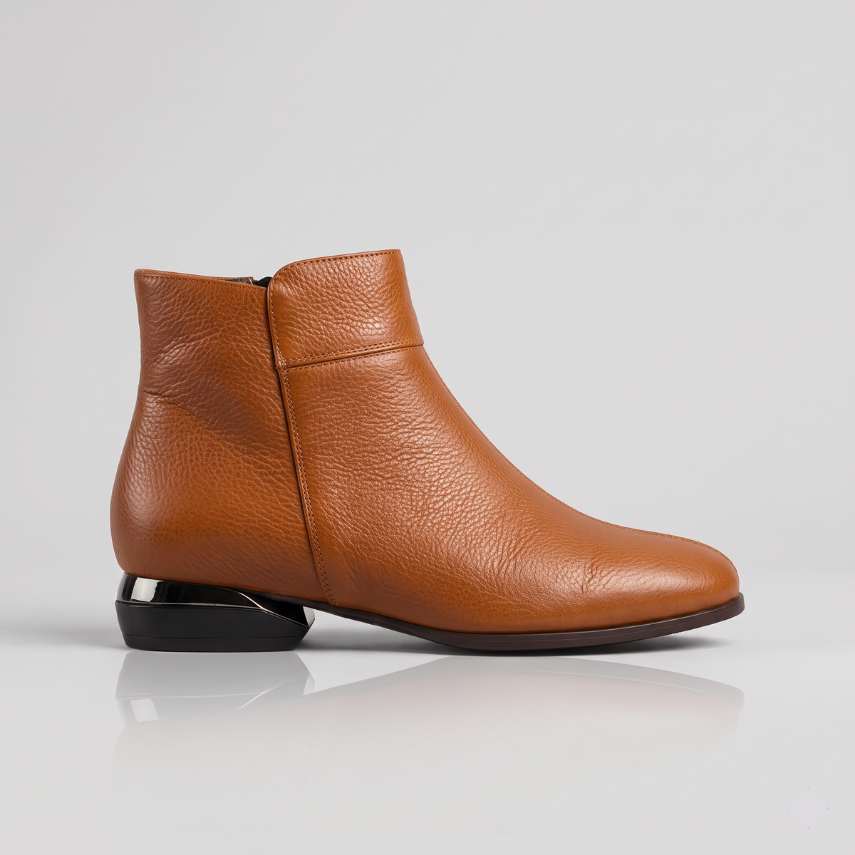Women's Ankle Boots Block Heel Zip Closure Leather Upper