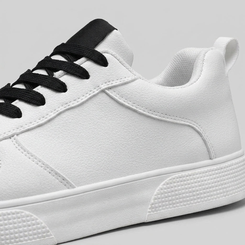 Men's Sneakers Low-Top Lace-Up Platform Sole Perforated Toe