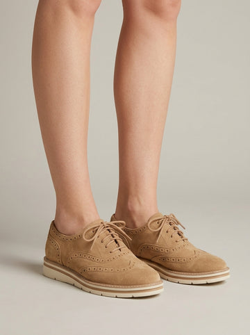 Women's Oxford Flats - Round Toe - Lace-Up - Brogue Perforations