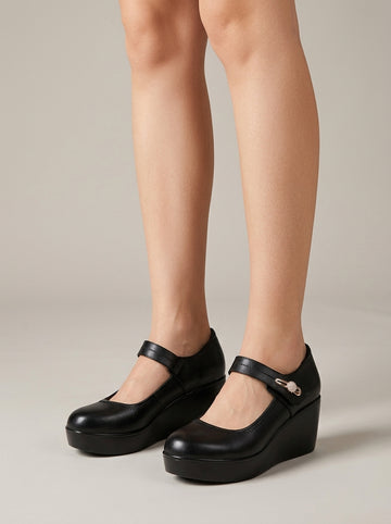 Women's Mary Jane Heels - Round Toe - Wedge Platform - Ankle Strap