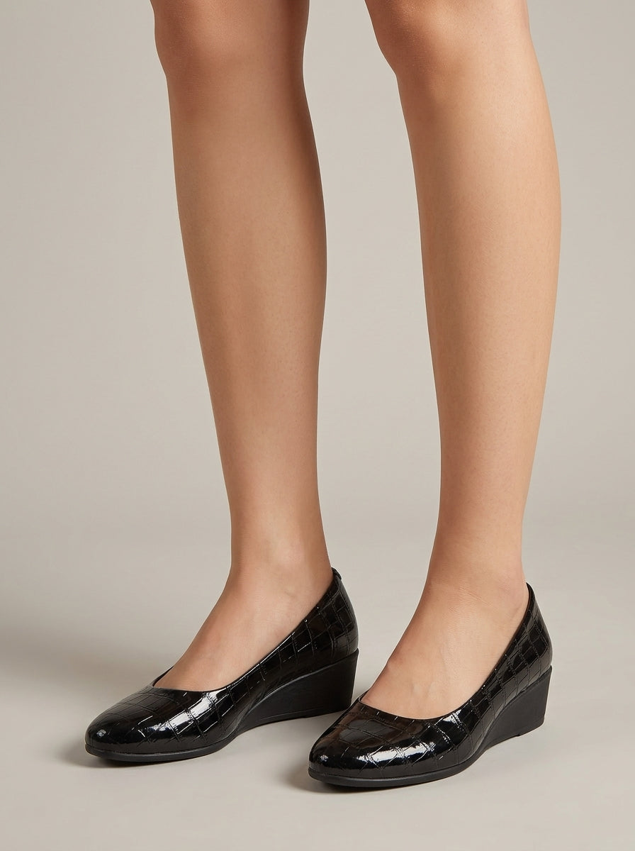 Women's Flats Round Toe Low Wedge Croc-Embossed Slip-On