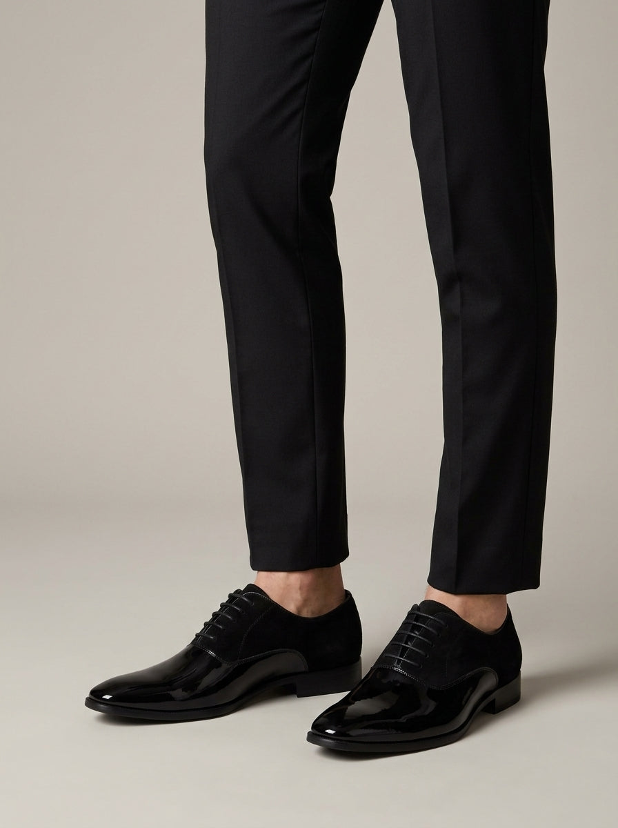 Men’s Glossy Leather Lace-Up Oxford Shoes with Almond Toe