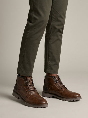 Men's Lace-Up Boots with Side Pull Tab and Lugged Sole