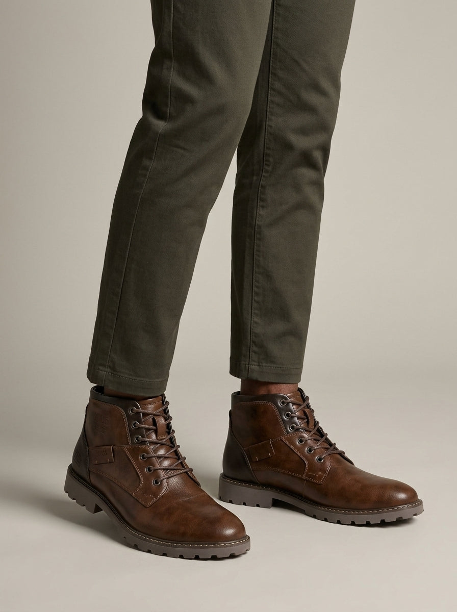 Men's Lace-Up Boots with Side Pull Tab and Lugged Sole