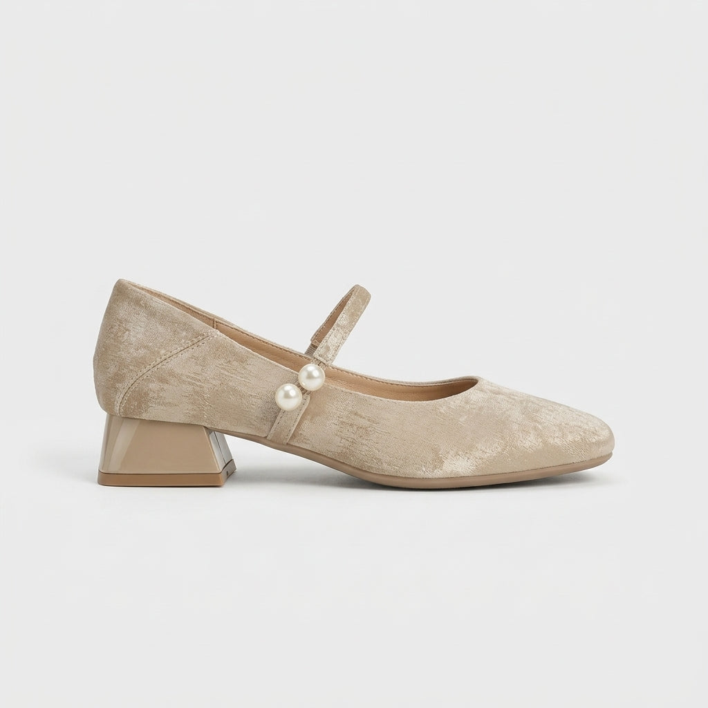 Women's Mary Jane Heels - Square Toe - Low Block Heel - Buckle Strap