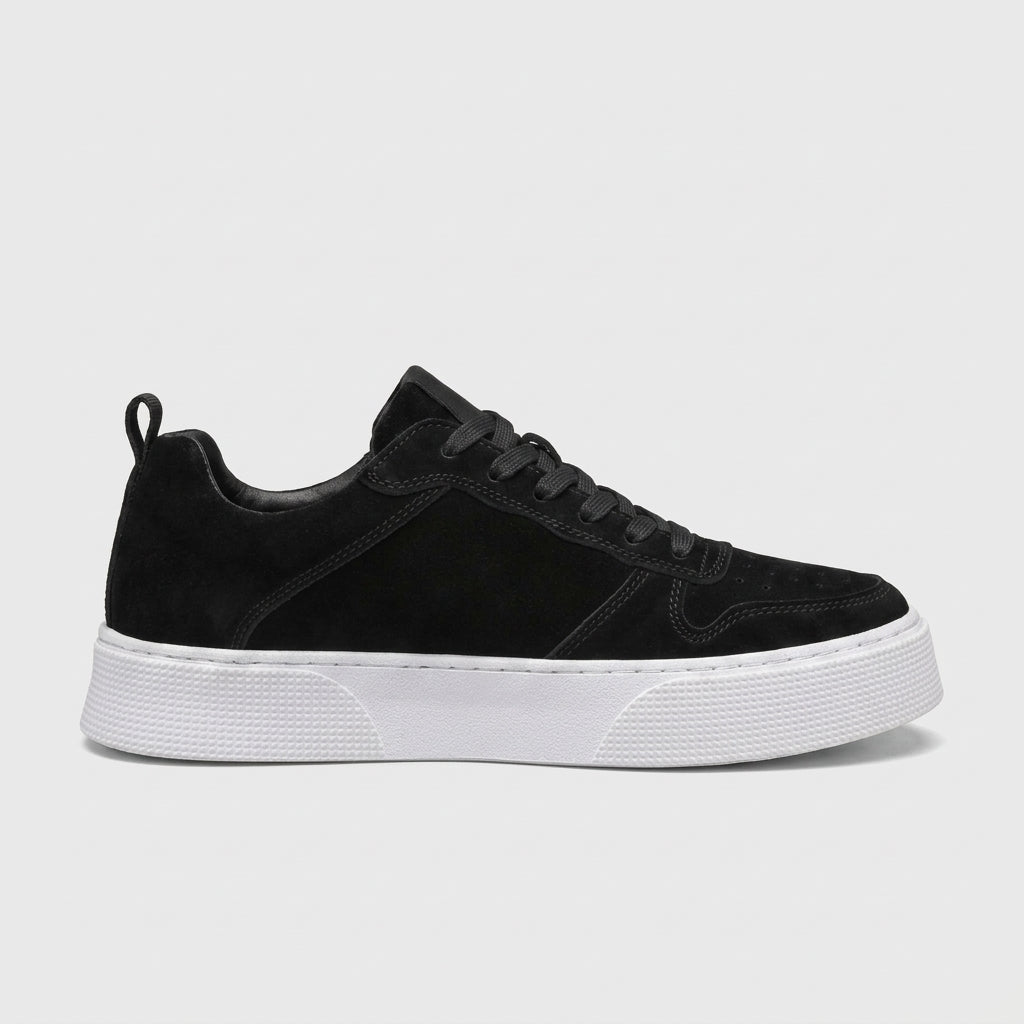 Men's Suede Low-Top Sneakers with Textured Sole and Pull Tab