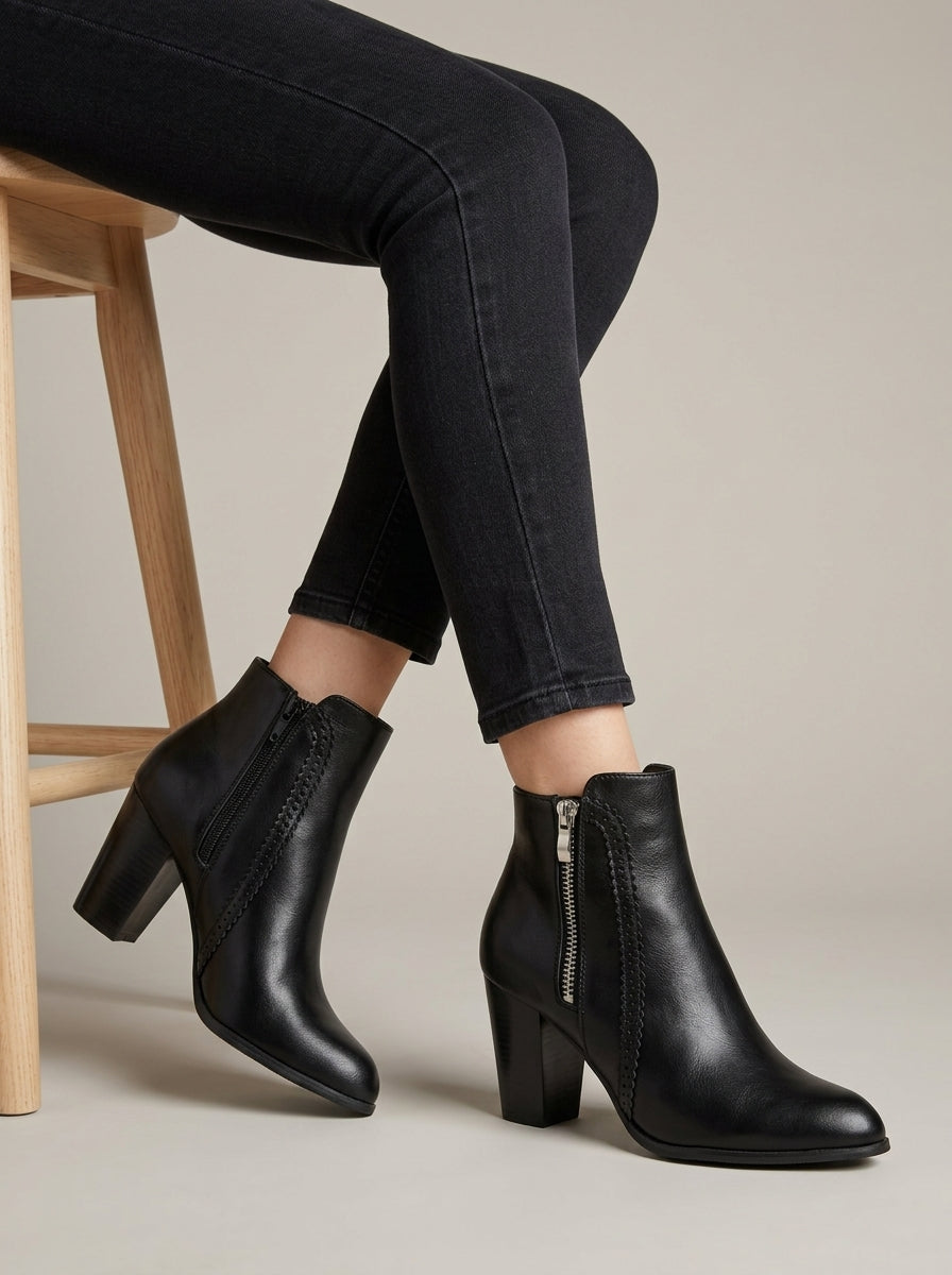 Women's Ankle Boot with Block Heel and Side Zip