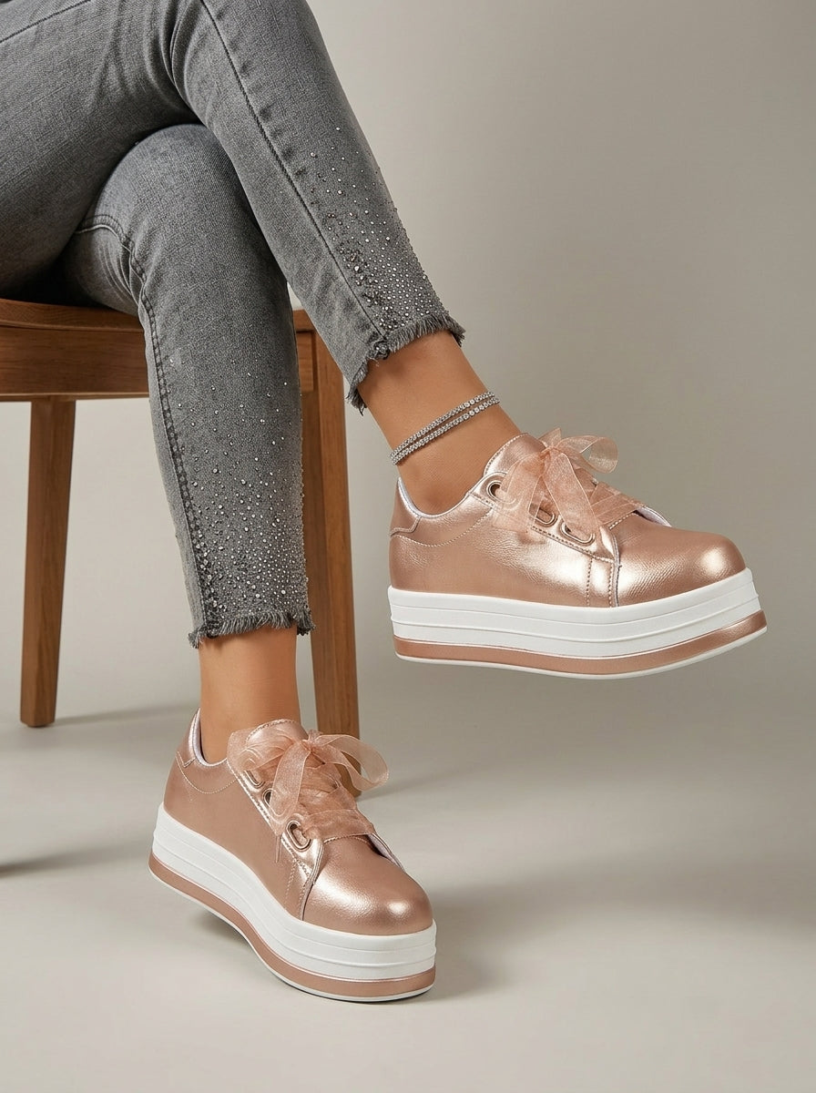 Women's Platform Sneakers Low-Top Lace-Up Metallic Upper