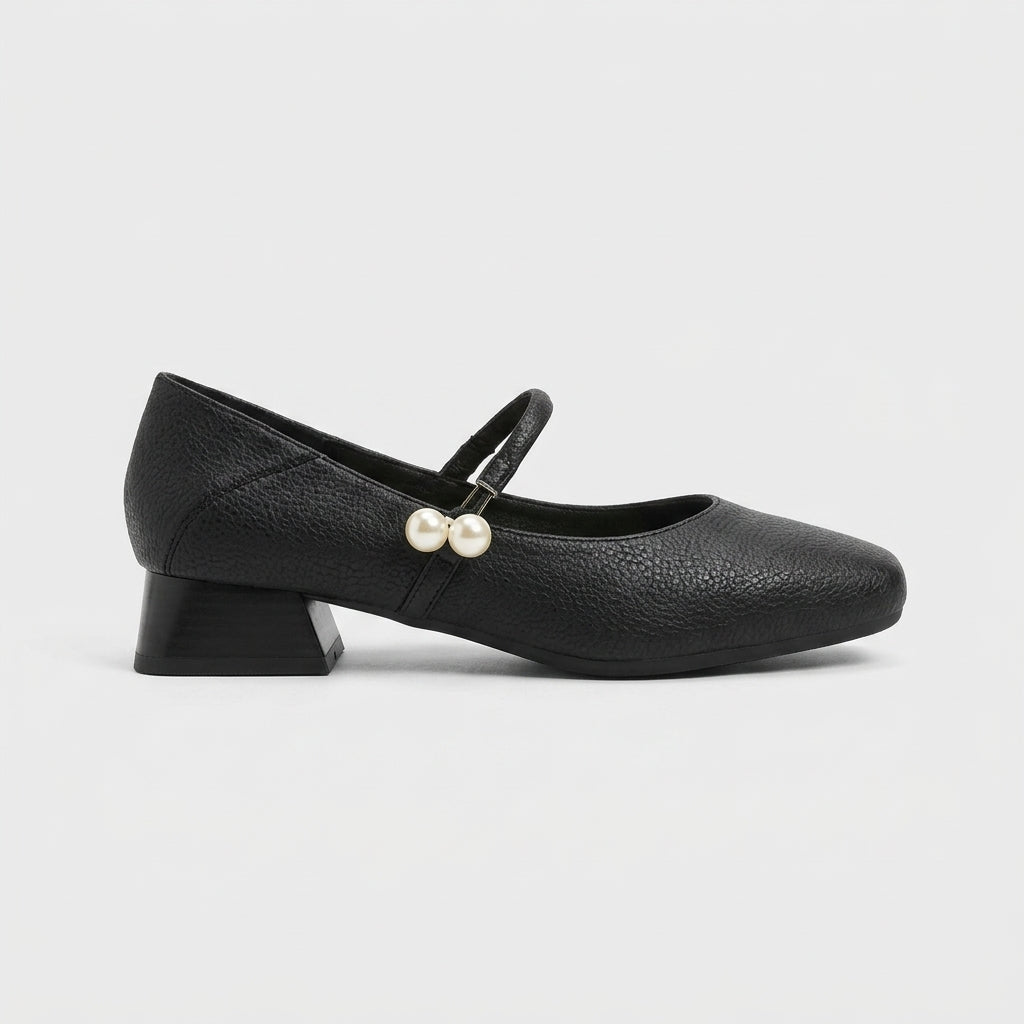 Women's Mary Jane Heels - Square Toe - Low Block Heel - Buckle Strap