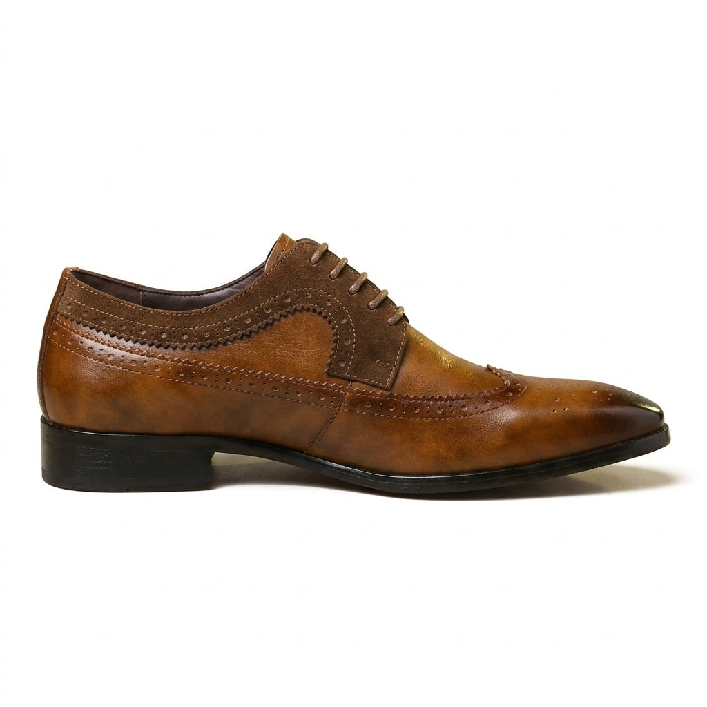 Men's Oxford Wingtip Brogue - Lace-Up - Rounded Toe - Low Heel
