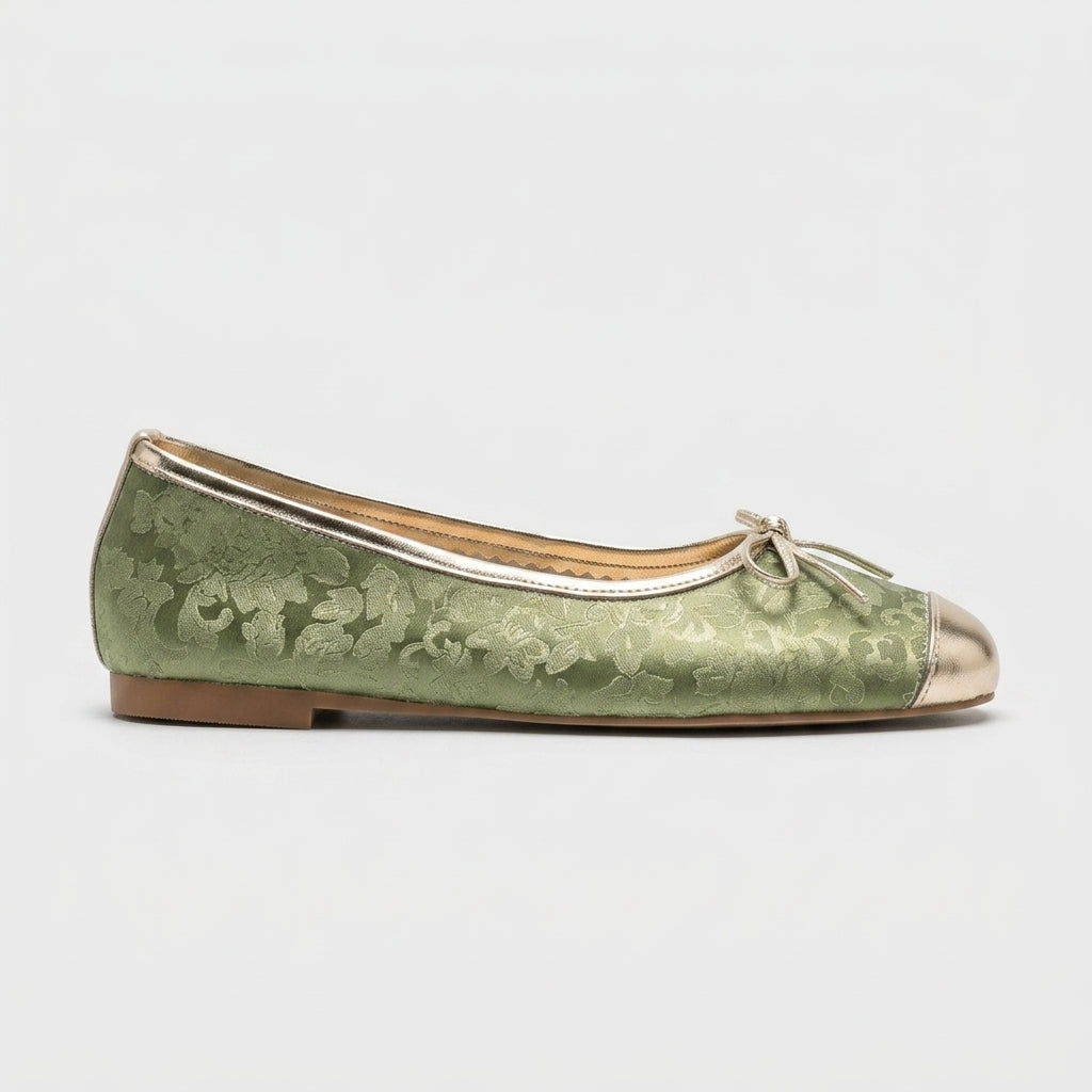 Women's Flats - Round Toe - Bow Detail - Metallic Cap Toe - Slip-On