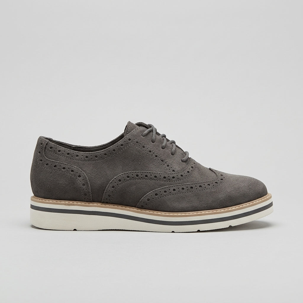 Women's Oxford Flats - Round Toe - Lace-Up - Brogue Perforations