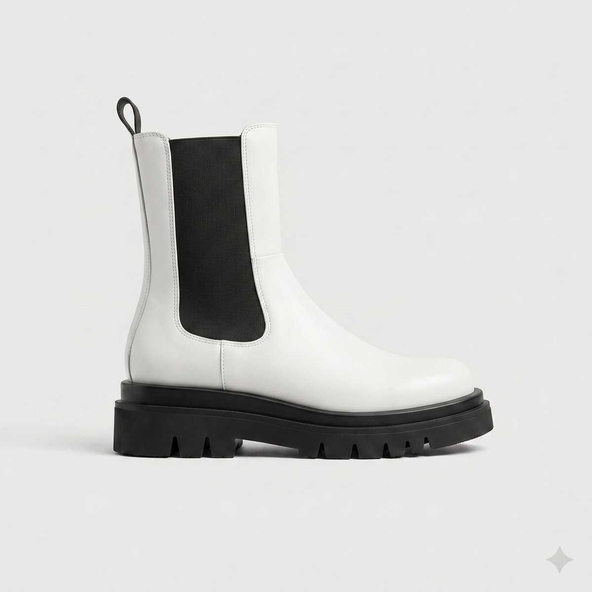 Women's Chelsea Boots - Platform Boots - Lug Sole - Elastic Gusset